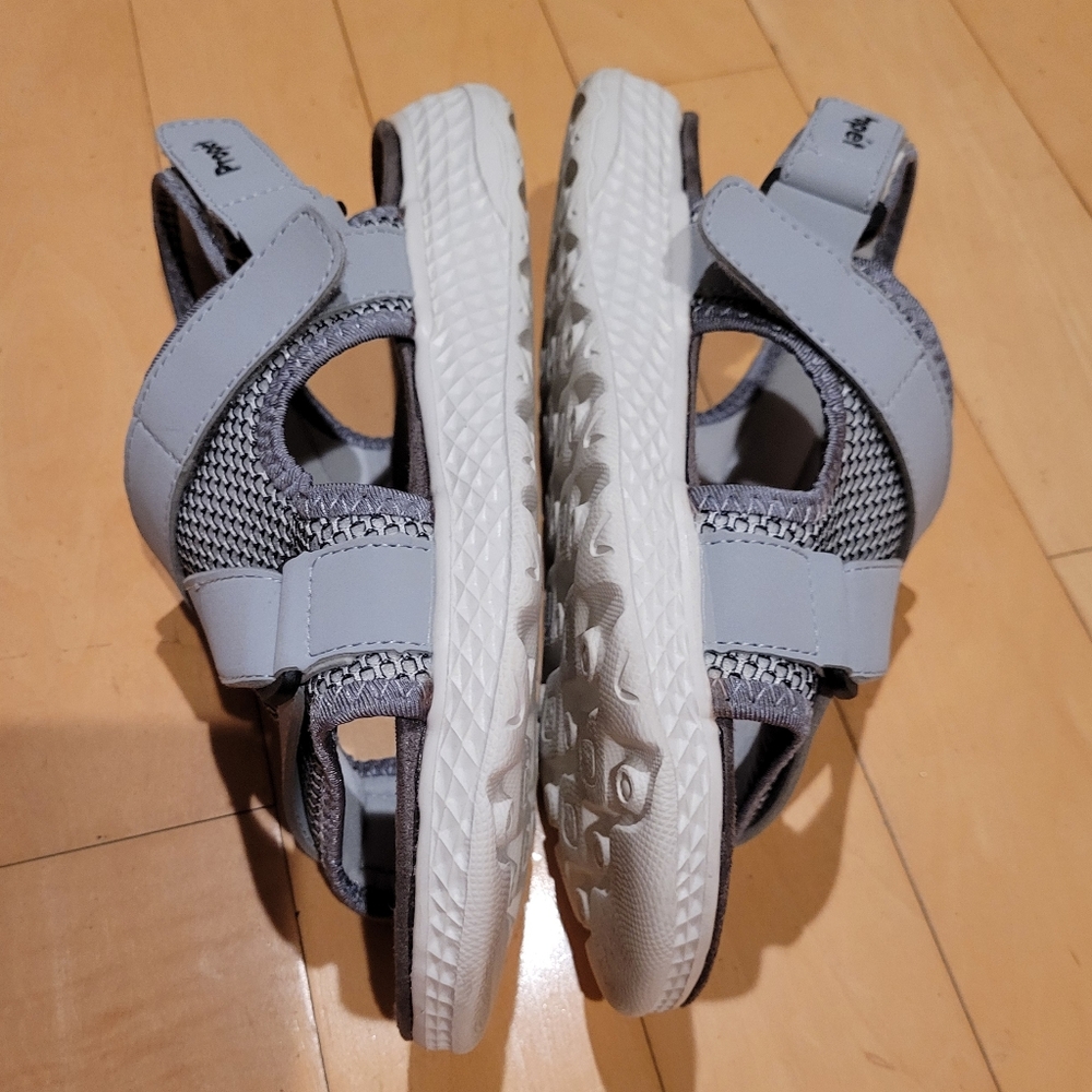Propet Sandals - Picture 5 of 6